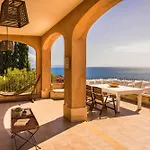 Villa Absolute By Stylish