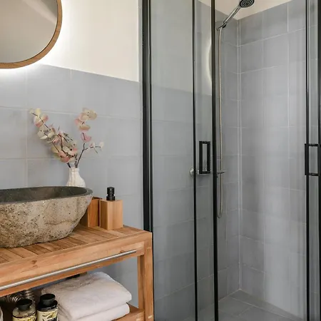 Absolute By Stylish Livathos (Kefalonia)